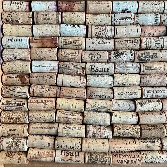 100+ wine corks set #3 - Picture 3 of 7